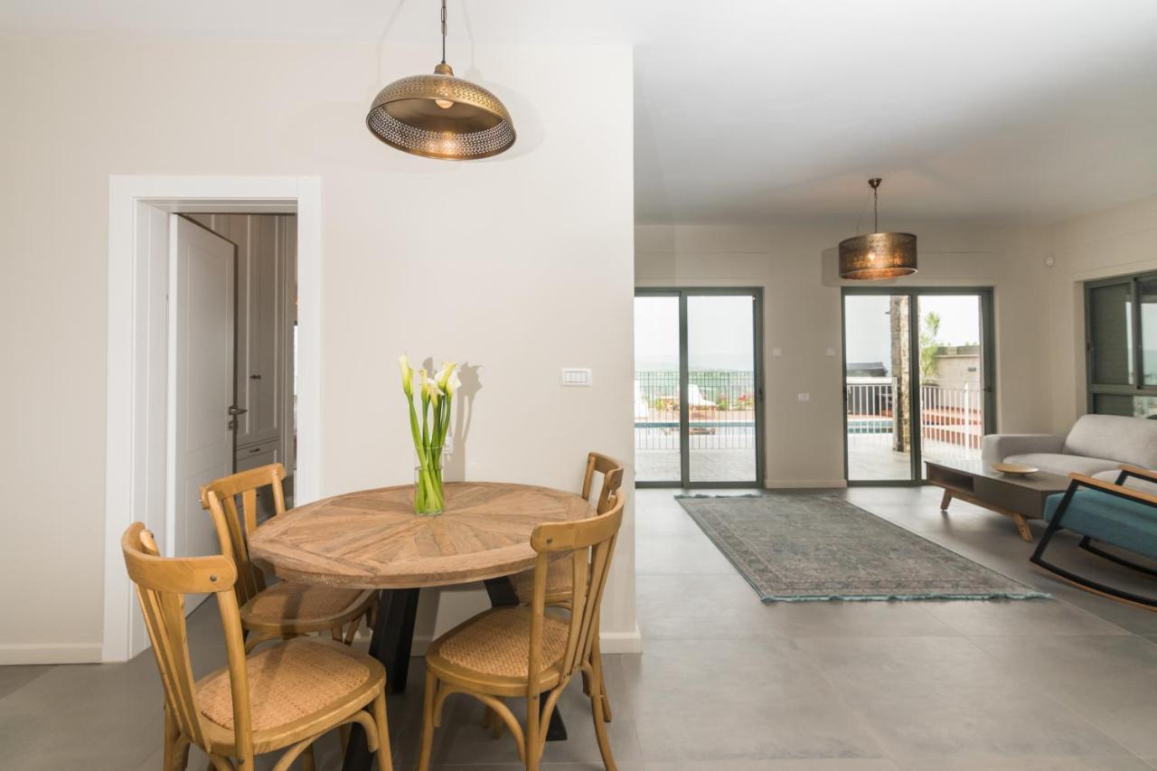 Villa טרה נובה - וילה עם ממ"ד, בריכה פרטית, ג'קוזי וסאונה ליד הכנרת Yavneʼel Exterior foto