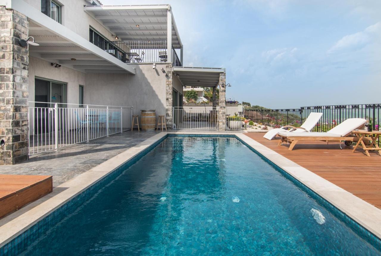 Villa טרה נובה - וילה עם ממ"ד, בריכה פרטית, ג'קוזי וסאונה ליד הכנרת Yavneʼel Exterior foto